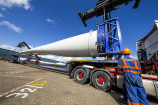HeavyTorque Issue Three: DAF XF-510 FTM 8x4