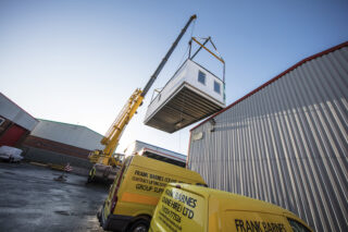 Frank Barnes Crane Hire & Contract Lift