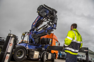 PM Hydraulic Crane Vecicles