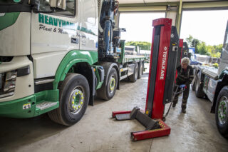 TotalKare, Column Lifts, Vehicle maintenance