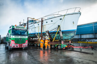 Loading a Cabin Boat at Cadzow
