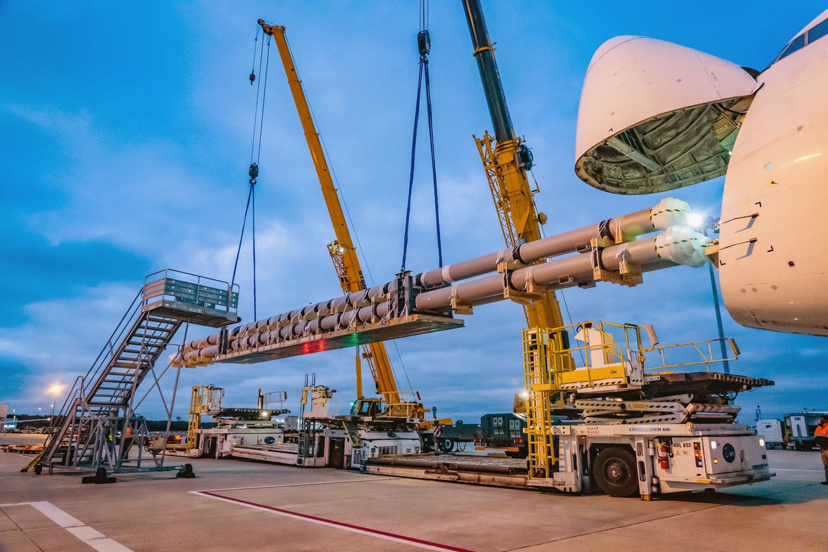 Deugro Unload Spools at Houston Airport