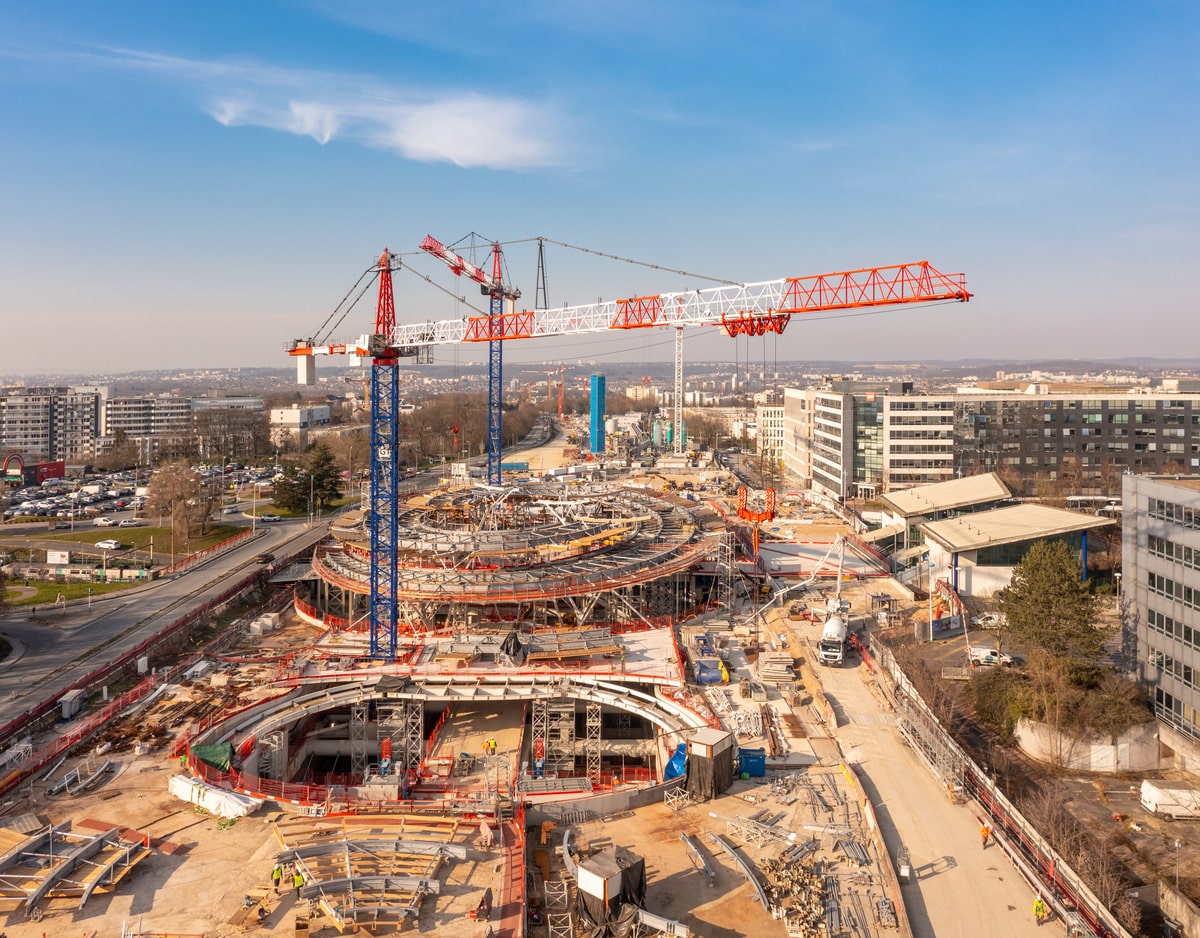 Liebherr Tower Cranes Play Integral Part in Building Noisy-Champs Train Station