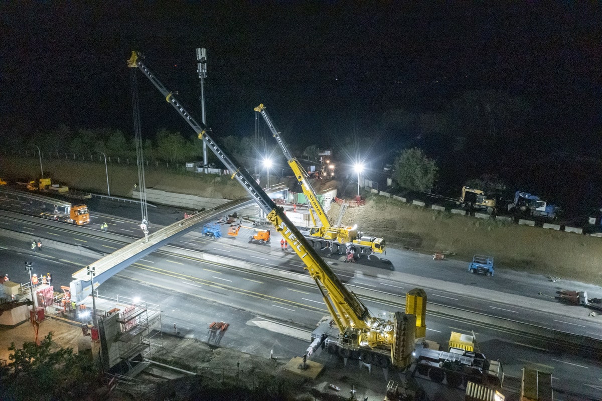 ATS Cranes, Together with Liebherr Take on a Tandem Motorway Bridge Lift