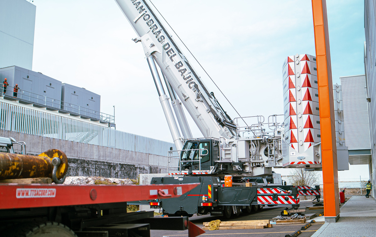 First Liebherr LTM 1650-8.1 Heads to Mexico