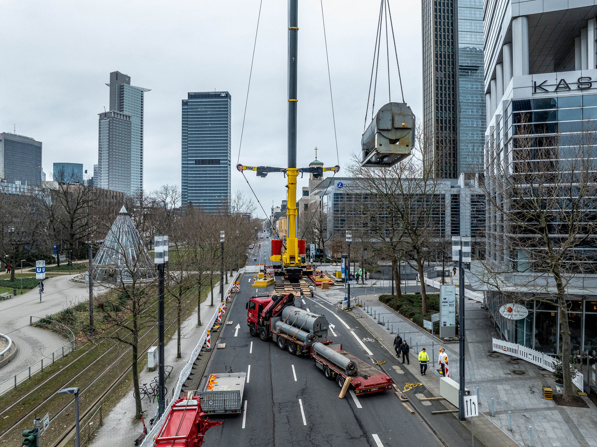 Liebherr Replace Chiller Units on Frankfurt's Kastor Tower