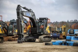 HeavyTorque Issue Thirty Eight: Collins Earthworks