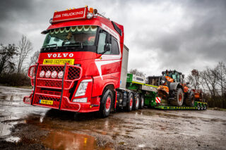 HeavyTorque Issue Thirty Eight: J26 Trucking