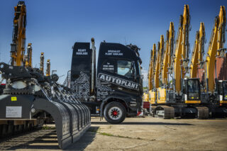 Coverstory - Autoplant