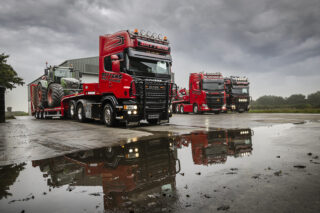 Batters Heavy Haulage: HeavyTorque Issue 40
