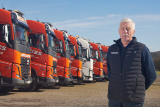 Davies Crane Hire, HeavyTorque Issue 42